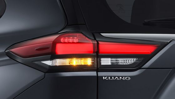 Innova Zenix - Image 13