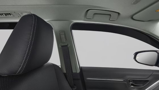 Innova Zenix - Image 14