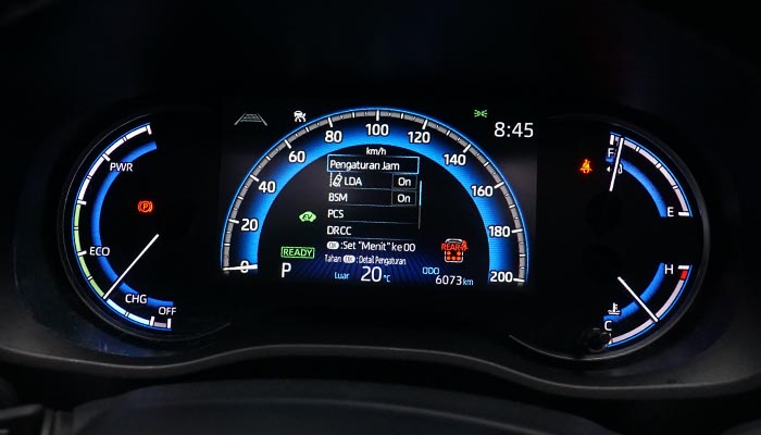 Innova Zenix 2024 - Image 6