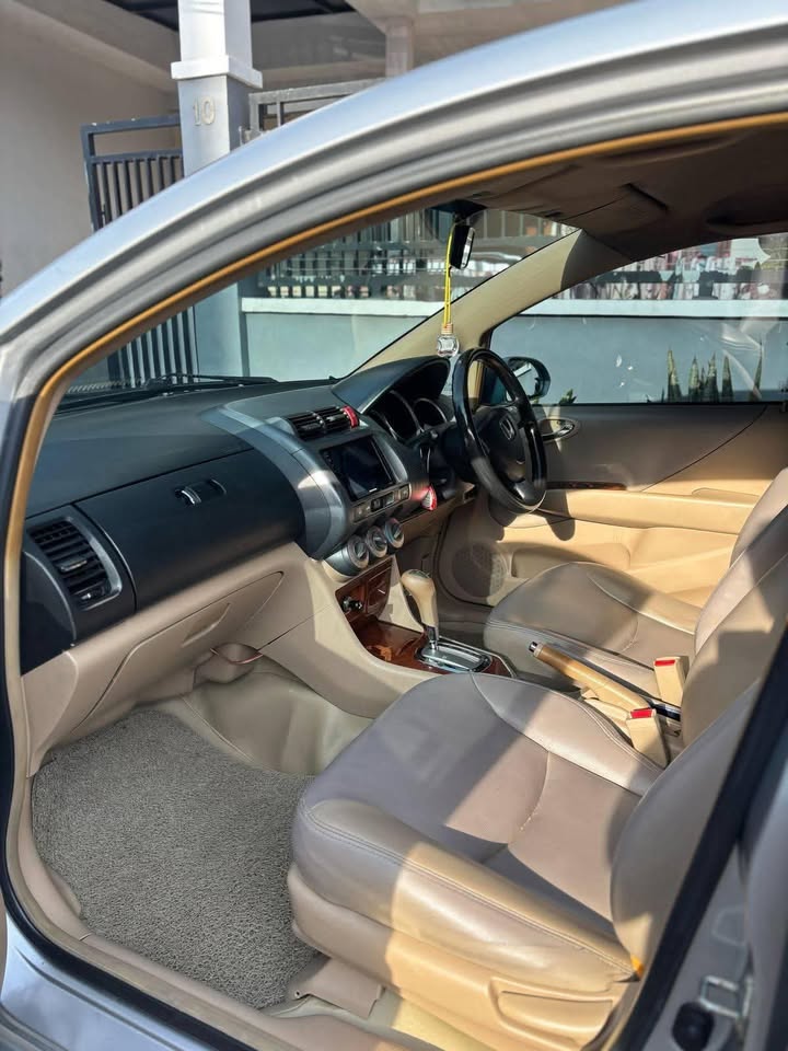 HONDA CITY IDSI MATIC 2007 - Image 3