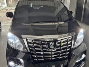 Toyota alphard 2012